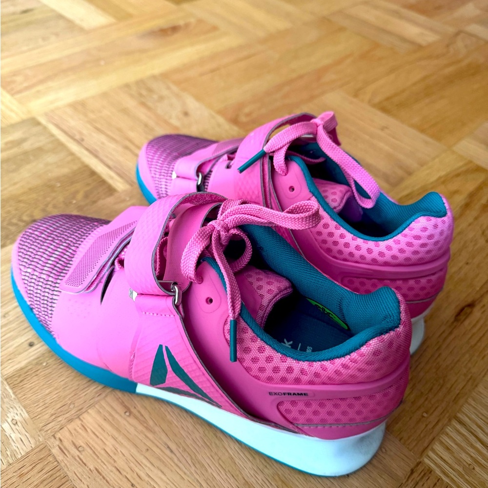 Like new Reebok lifters